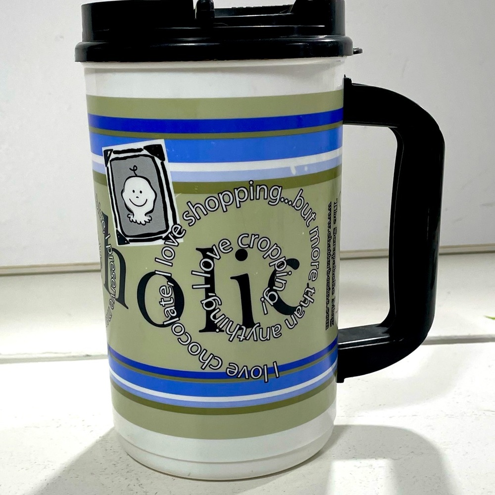 Travel coffee mug